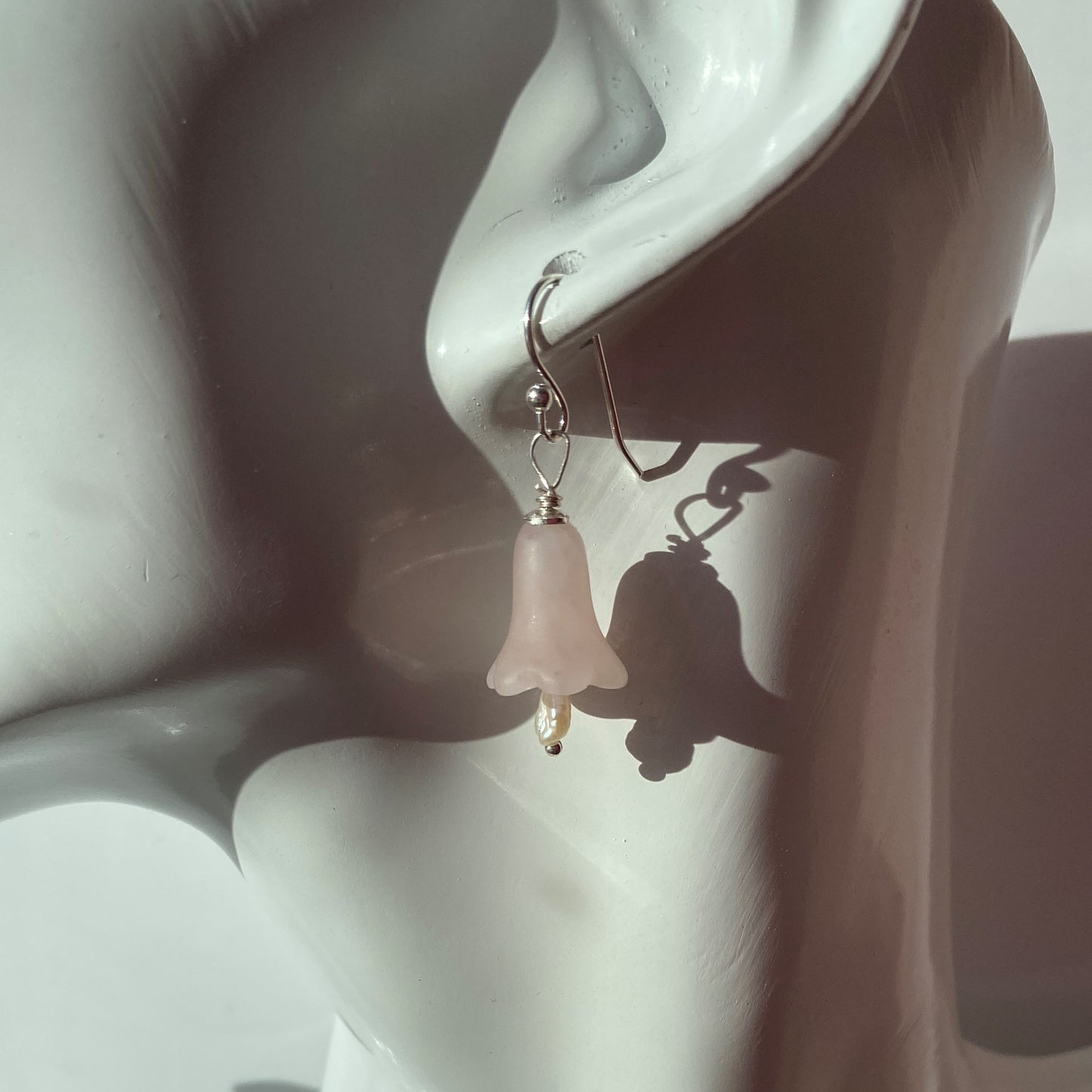 Rosenquarz Ohrringe mit Perlen