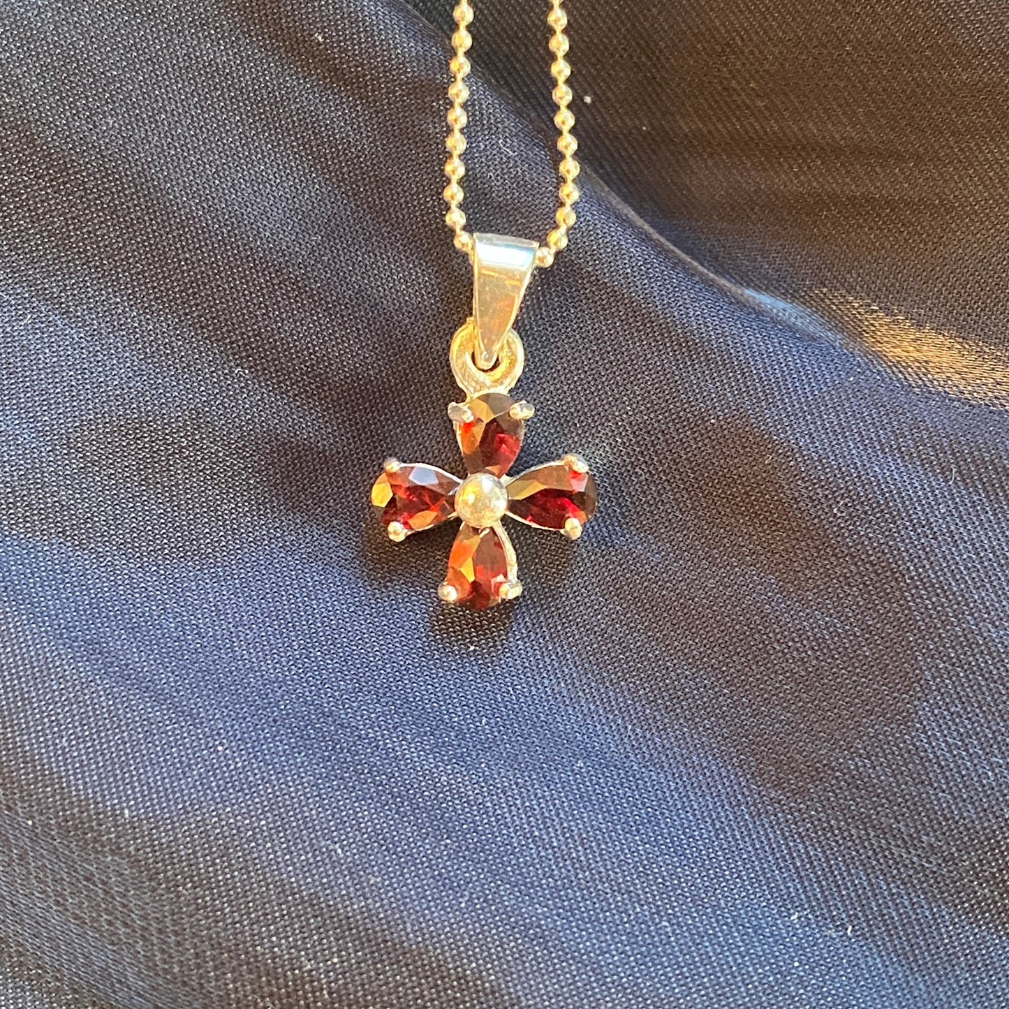 Granat Anhänger Halskette, Sterling Silber Kette Damen, Januar Geburtsstein Schmuck Rot, Edelstein Kreuz Schmuck, Weihnachtsgeschenk Frauen