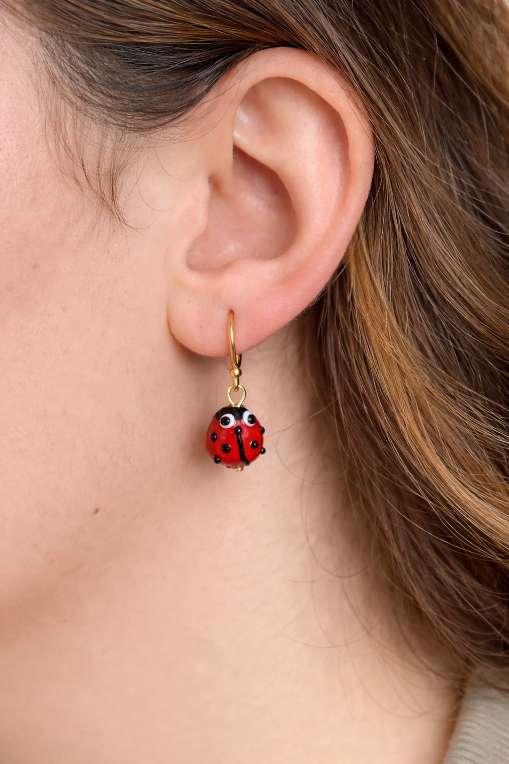 Marienkäfer Ohrringe aus vergoldetem Silber – Glücksbringer