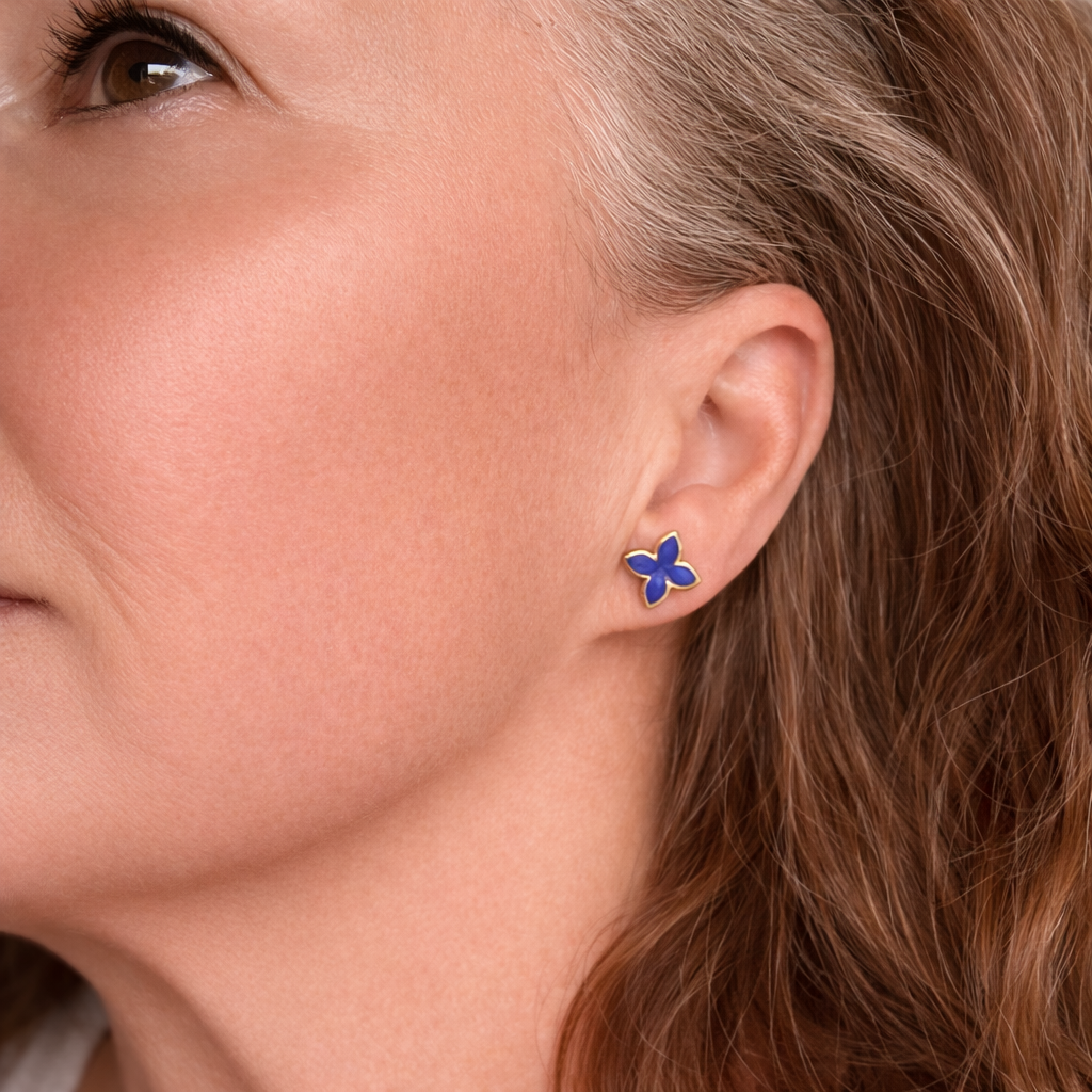 Lapis Lazuli Ohrstecker aus vergoldetem Sterlingsilber – Kleeblatt Design